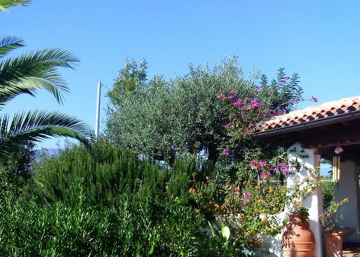 Villa La Casa Dell'artista - Completamente Recintata Con Giardino Privato Orosei