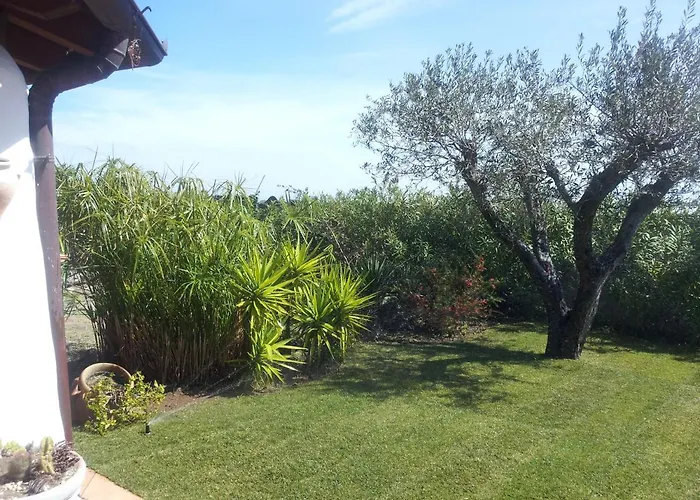 Villa La Casa Dell'artista - Completamente Recintata Con Giardino Privato Orosei