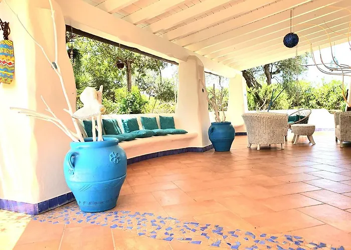 La Casa Dell'artista - Completamente Recintata Con Giardino Privato Orosei